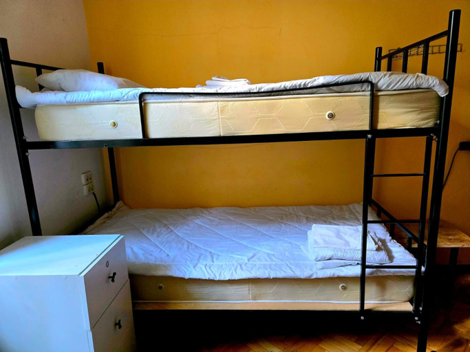 Bedroom 4, Colors Hostel, Tbilisi