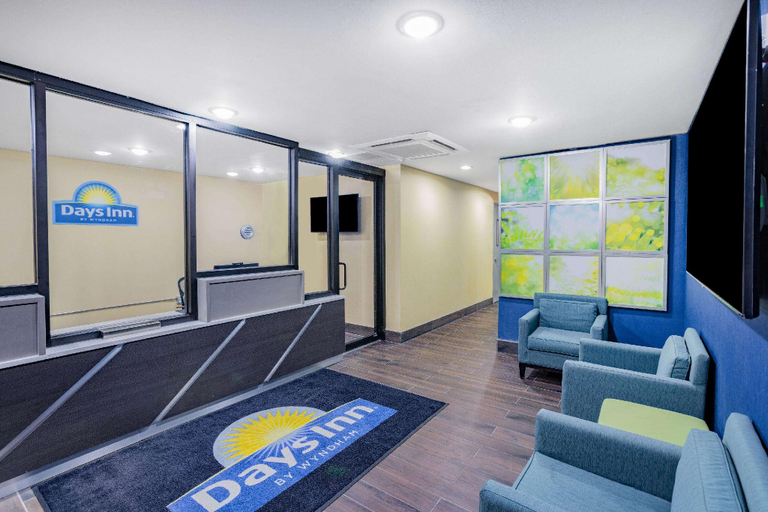 Public Area 2, Days Inn by Wyndham Bronx NYC, New York