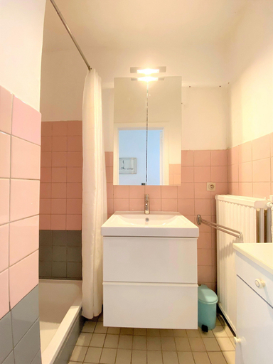 Bathroom 3, Apartment in Nieuwpoort With Sea Views, West-Vlaanderen