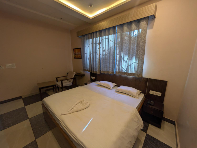Bedroom 2, Kishori Vatika, Pashchim Champaran