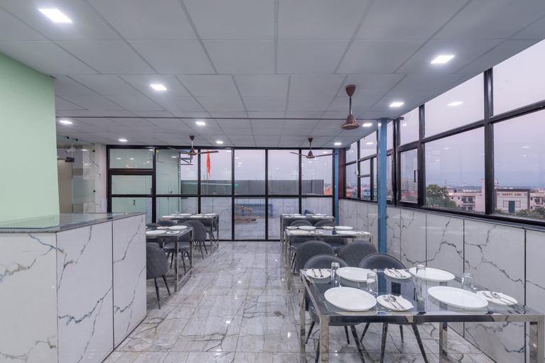 Food & Drinks 3, Hotel Purple Dot Haridwar, Dehradun