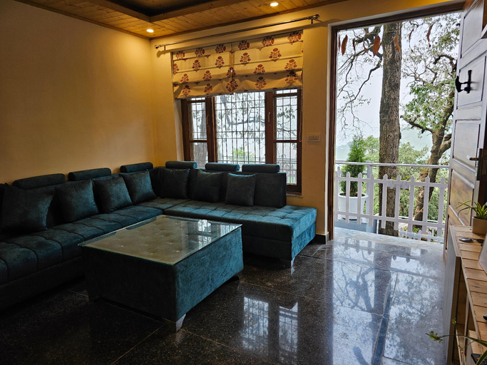 Public Area 3, Oak Nest by Devlok Villas, Dehradun