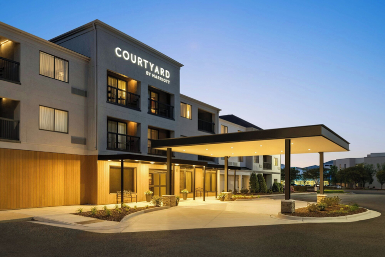 Exterior & Views 2, Courtyard Marriott Greenville, Pitt