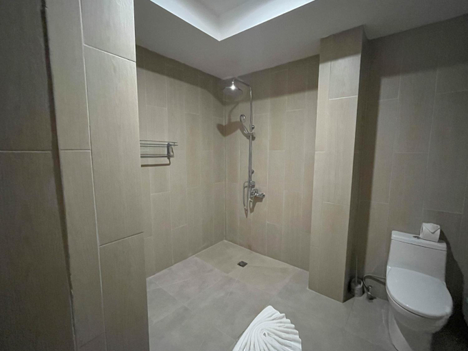 Bathroom 4, Harbour Island Residences