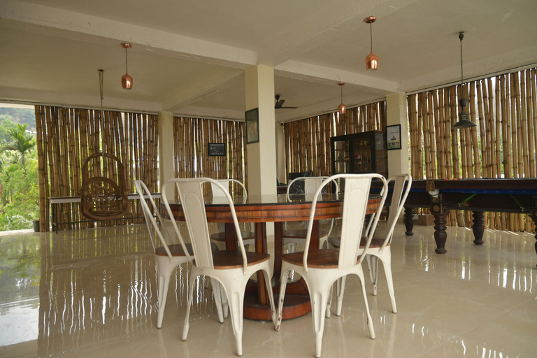 Food & Drinks, Genesis Villa, Kamrup Metropolitan