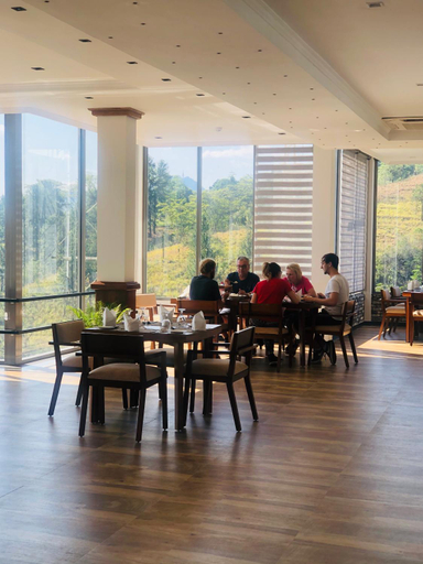 Food & Drinks, Riverbank Resort Gampola, Udapalatha
