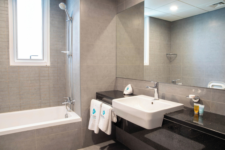 Bathroom 4, Bloomfields Luxurious 2BR In Parkside, Abu Dhabi City