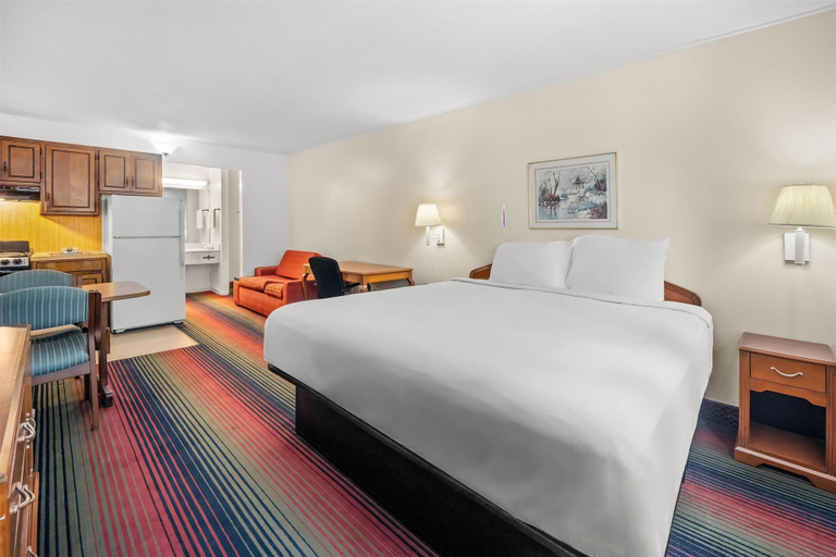 Bedroom 3, Americas Best Value Inn Roxboro, Person