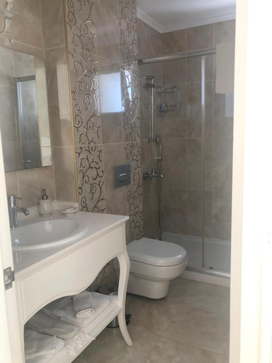 Bathroom 3, Lara Ilica Hotel, Çeşme