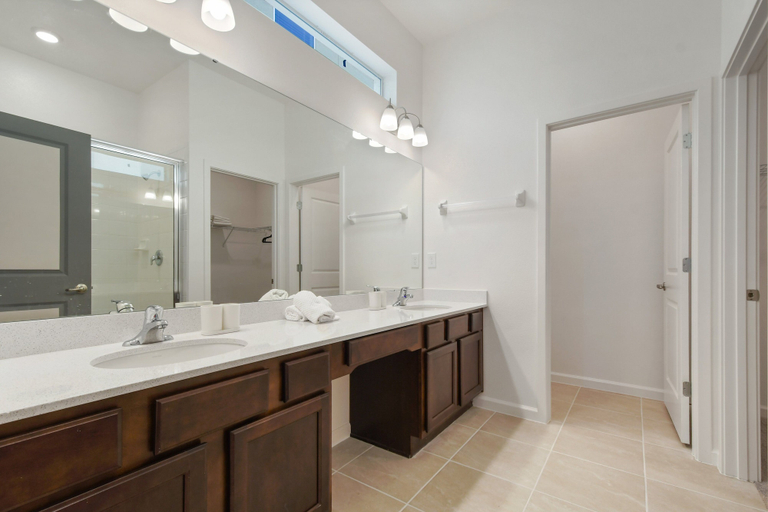 Bathroom 4, Veranda Palm Resort 12br 2486, Osceola