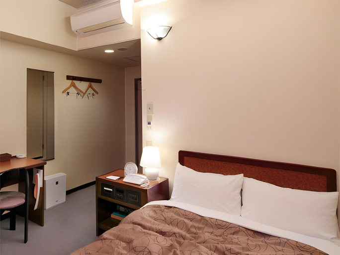 Bedroom 3, Hotel Union, Kagoshima