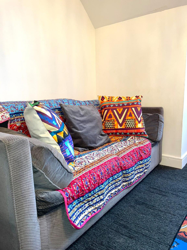 Others 5, Crescent Loft Apartment - 1 bed, London