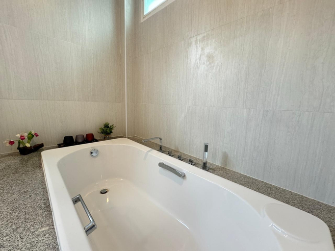 Bathroom 2, Skypool Villa Vacation Private Villa with big Pool, Phuket Island