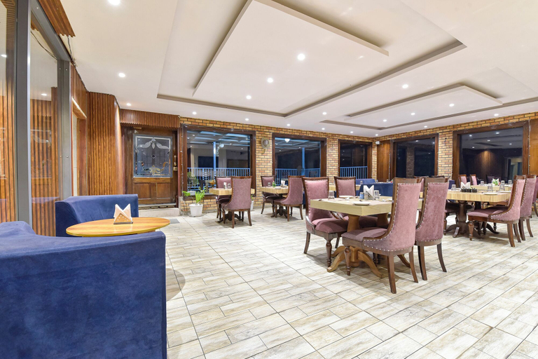 Food & Drinks 4, Fabhotel Green Acres, Dehradun
