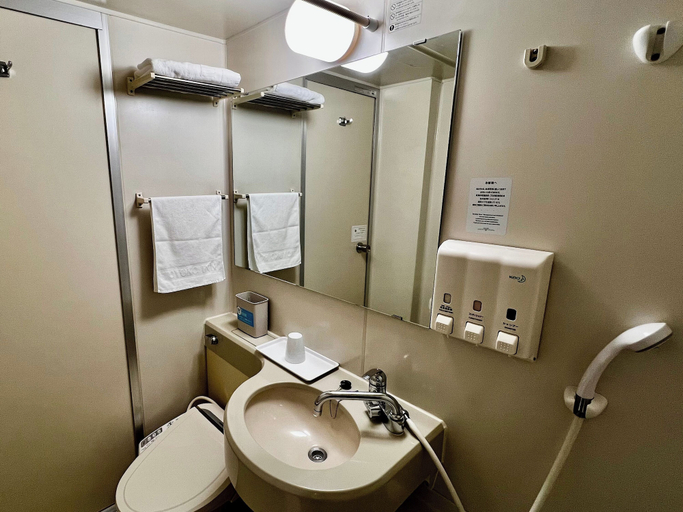 Bathroom 4