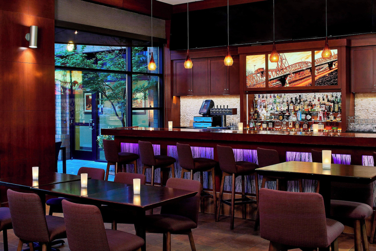 Food & Drinks 5, Courtyard Portland Downtown/Convention Center, Multnomah