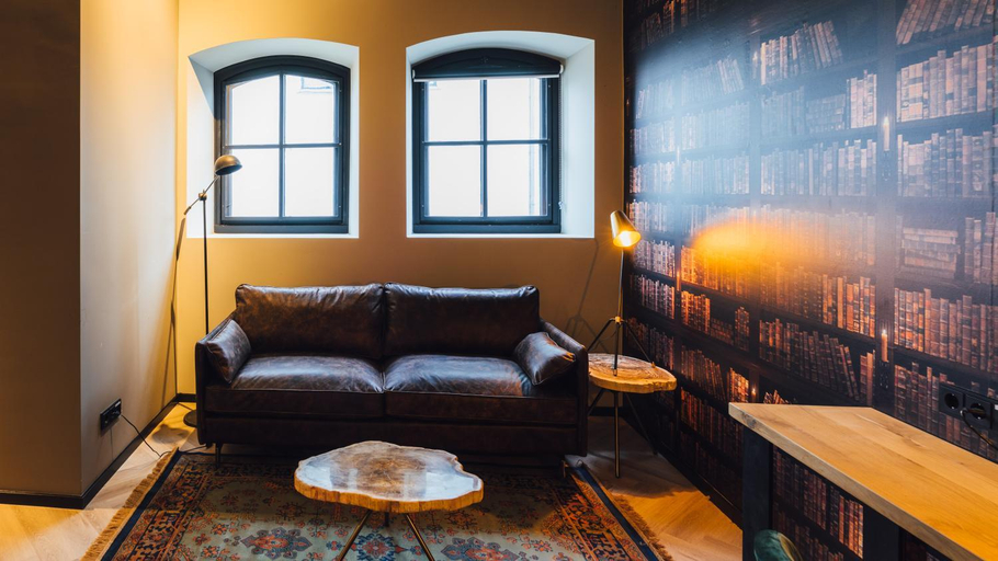 Others 5, Oldschool Hotel, Winterswijk