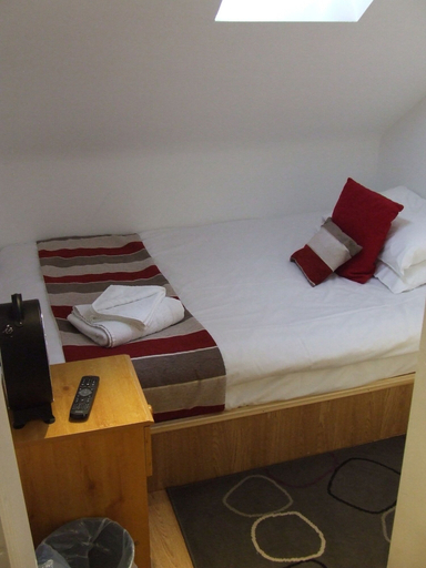 Bedroom 3, Alexandra Guest House, Hertfordshire