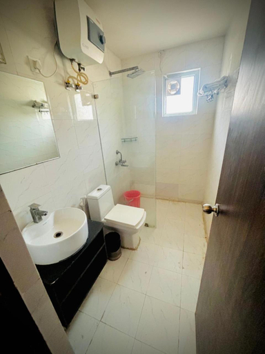 Bathroom, Onyx Luxury stay, Mathura