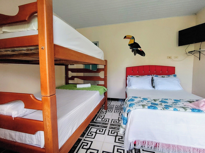 Bedroom 2, Hotel Alto Amazonas, Leticia