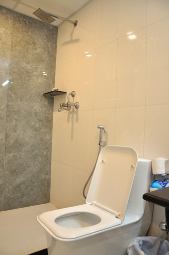 Bathroom 4, Tibet Guest House, Bagmati