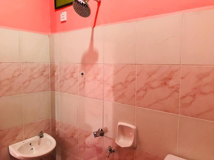 Bathroom 2, Chalet Sri Bayu, Kuala Terengganu