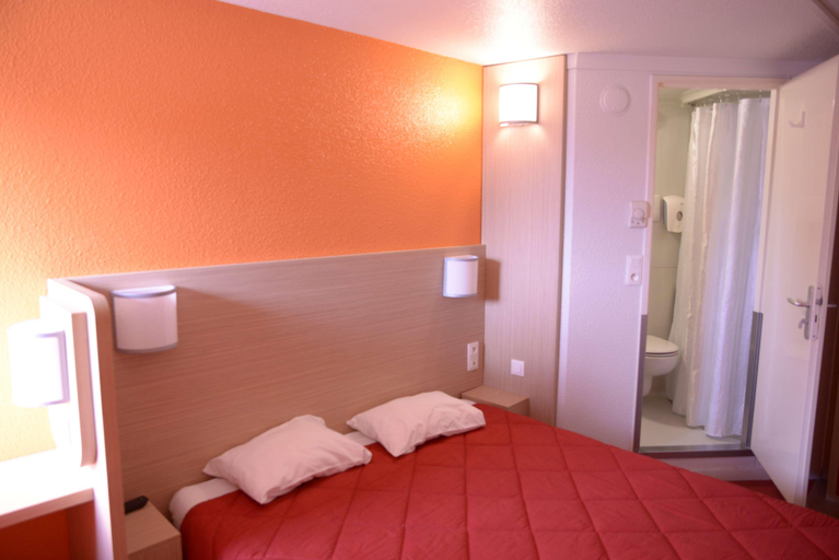 Bedroom 4, Premiere Classe SETE - Balaruc, Hérault