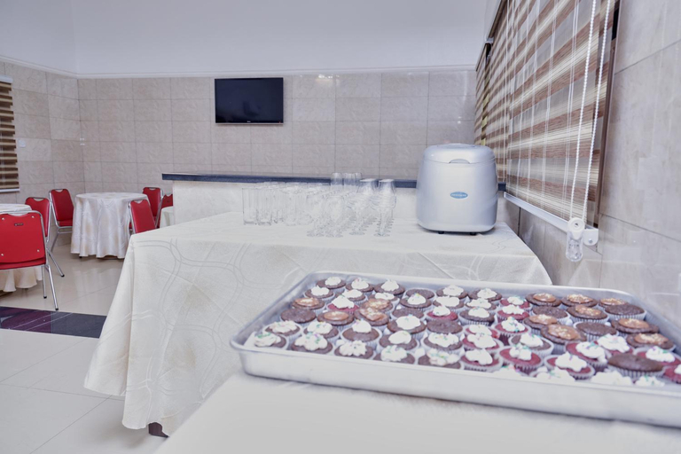 Bathroom 4, Peace Apartments, AbujaMun