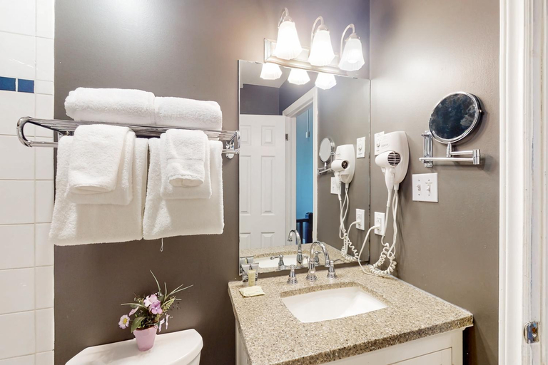 Bathroom 5, Condo 612 at North Creek Resort, Grey