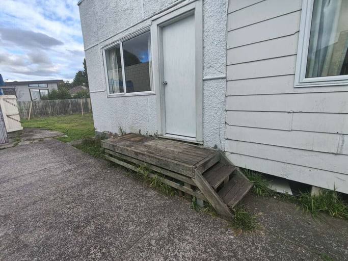 Exterior & Views 2, 3 Double 1 Sofa Beds House 22B, Rotorua