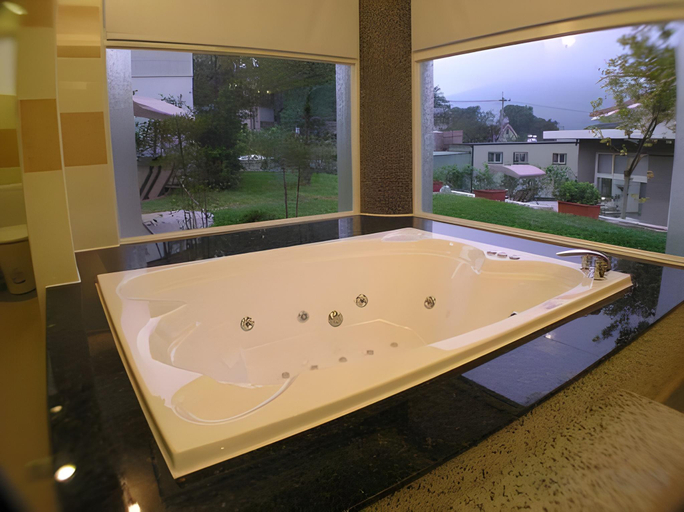 Bathroom 4, Guanziling Lin Kuei Yuan Hot Spring Resort, Tainan