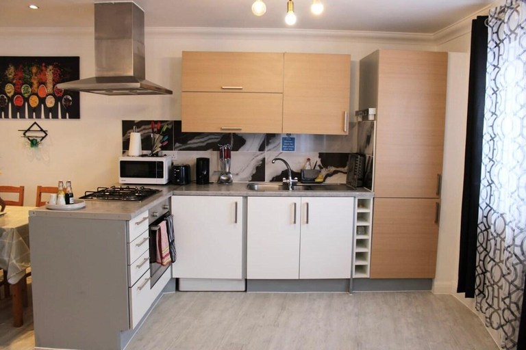 Others 4, Bowery Apartment - 2 bedroom, London