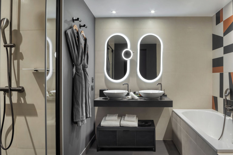 Bathroom 5, Canopy by Hilton Paris Eiffel Tower, Paris