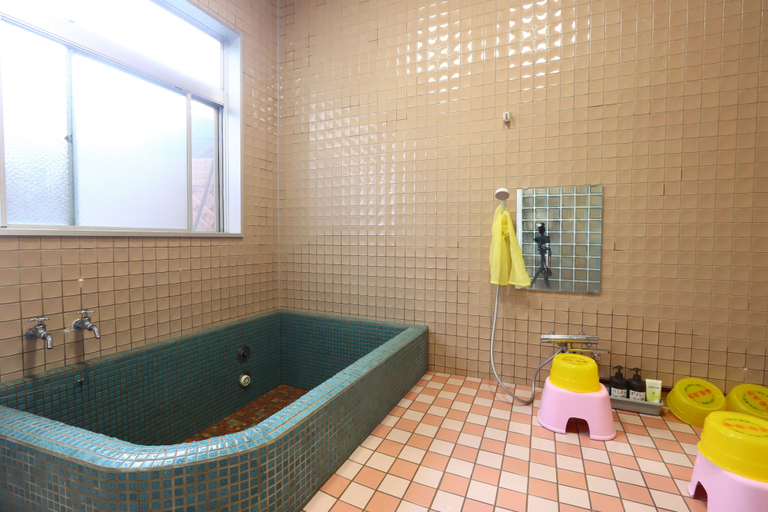Bathroom 4, Ryokan Kenrokuen, Nobeoka