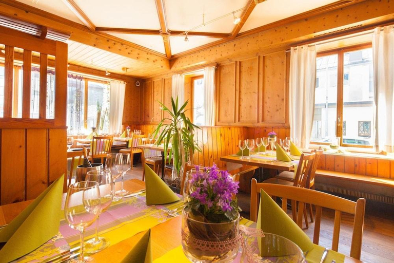 Food & Drinks 3, Hotel Ratia, Surselva