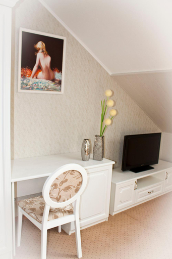 Others 4, Hotel Poltava, Krasnoarmeyskiy rayon