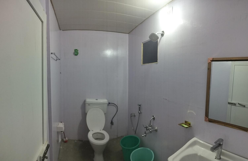 Bathroom, Ibex spangri cottage, Leh