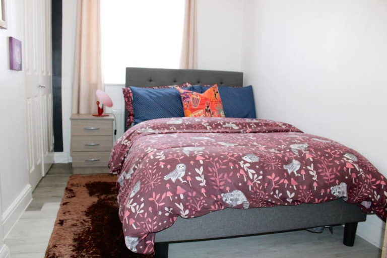 Bedroom 1, Bowery Apartment - 2 bedroom, London