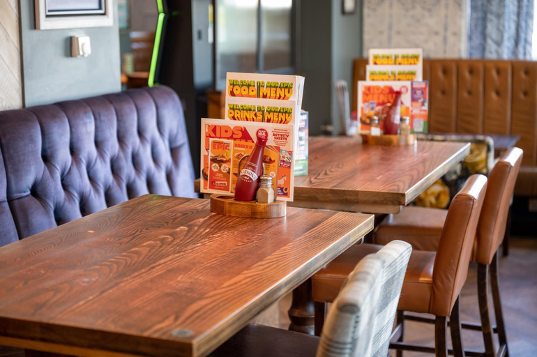 Food & Drinks 4, Wellow Hotel, Lincolnshire