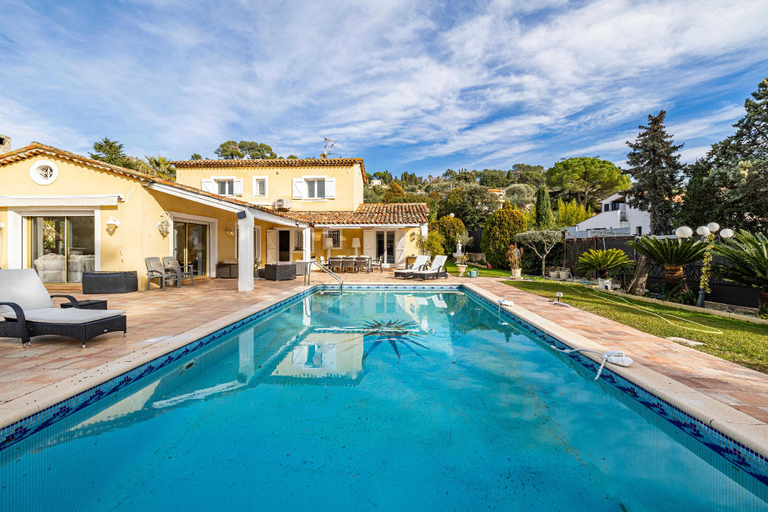 Exterior view 3, Luxurious Private 6-bed villa with Pool Mougins, Alpes-Maritimes