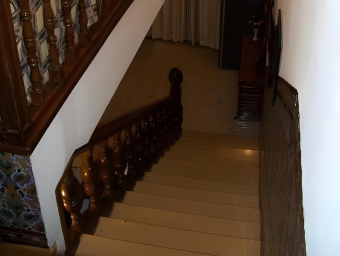 Others 3, Hostal Paracuellos, Madrid