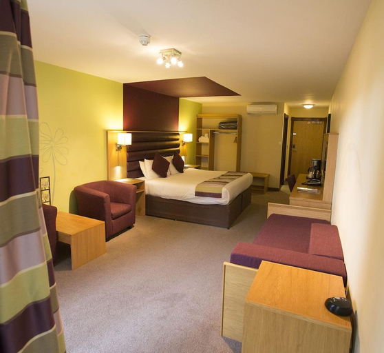 Bedroom 2, The Gulliver's Hotel, Warrington