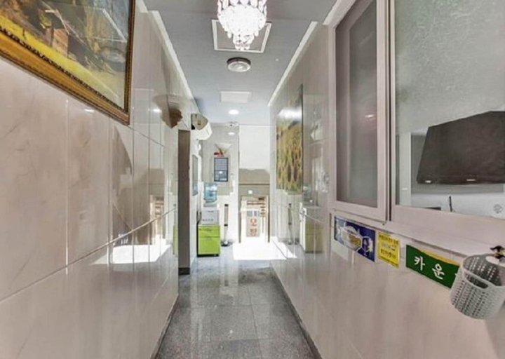Others 3, Thema Motel, Seodaemun