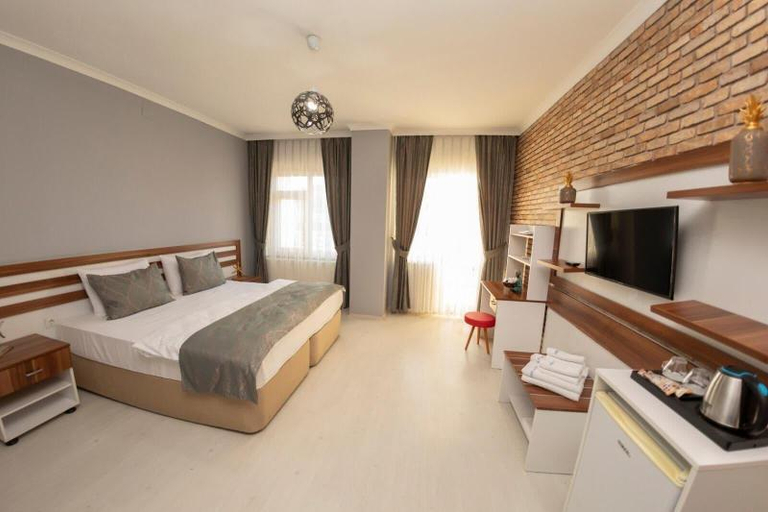 Others 4, Altayhan Otel, Merkez