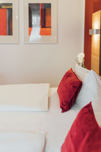 Bedroom 3, Hotel Andra, München