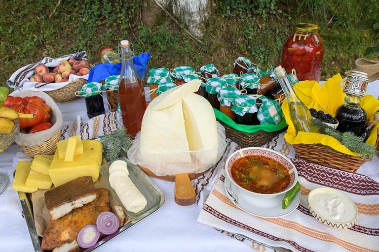 Food & Drinks 5, Casa Lucretia, Vama