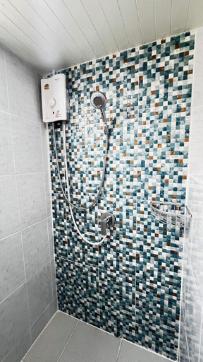 Bathroom 3, Baantonlom Suvarnabhumi, Bang Phli