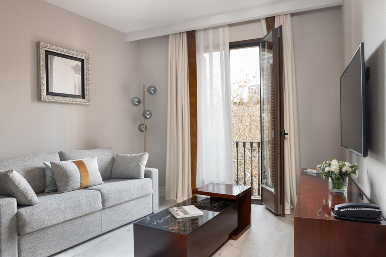 Others 5, Suites Center Barcelona, Barcelona