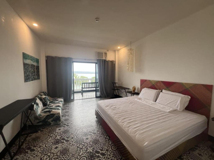 Bedroom, Coast Side Cliffs Resort, Loon