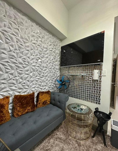 Others 5, Shore 2 Tower 1 Residences, Pasay City